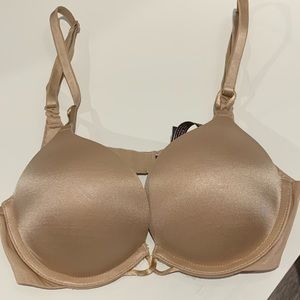 Victoria secret bombshell